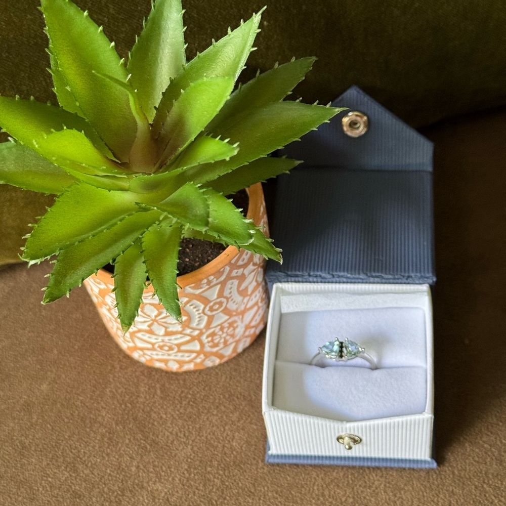 Sterling Silver Aquamarine Sapphire Ring